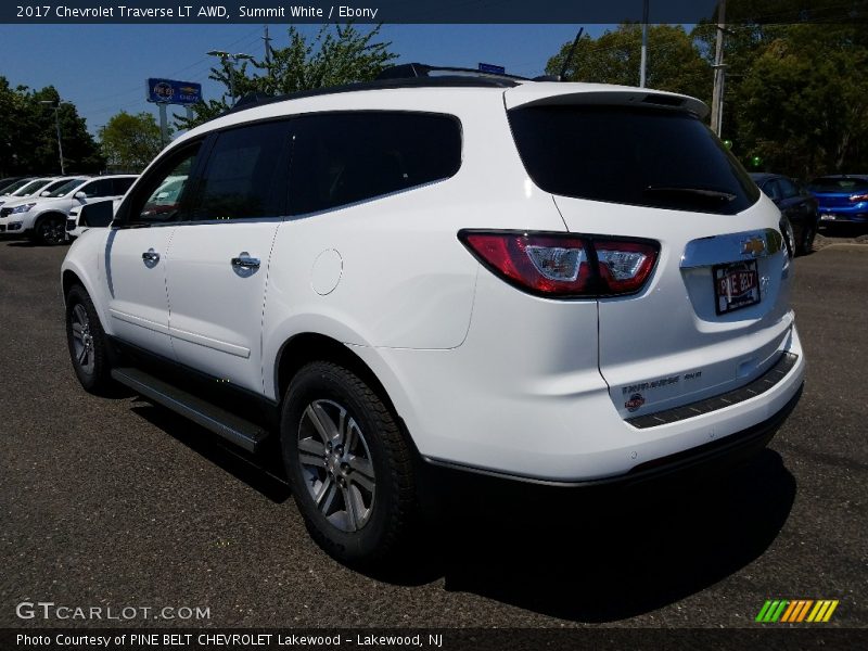 Summit White / Ebony 2017 Chevrolet Traverse LT AWD
