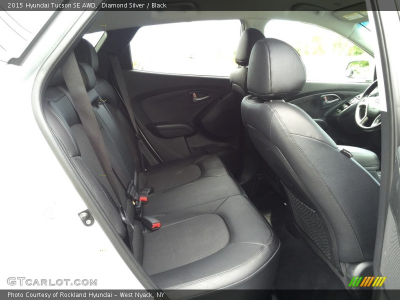 Diamond Silver / Black 2015 Hyundai Tucson SE AWD