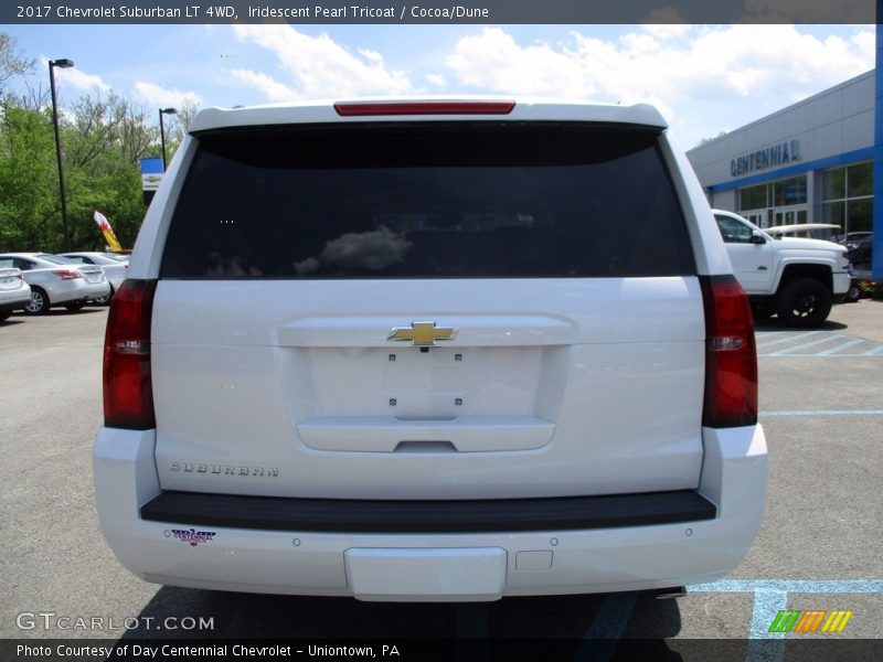 Iridescent Pearl Tricoat / Cocoa/Dune 2017 Chevrolet Suburban LT 4WD