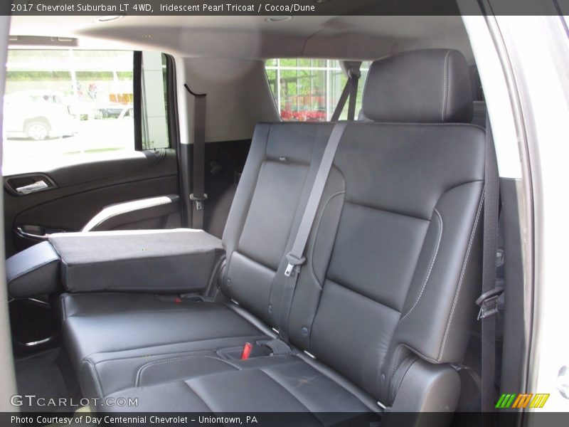Iridescent Pearl Tricoat / Cocoa/Dune 2017 Chevrolet Suburban LT 4WD