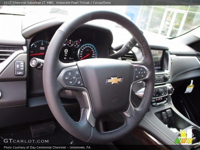 Iridescent Pearl Tricoat / Cocoa/Dune 2017 Chevrolet Suburban LT 4WD