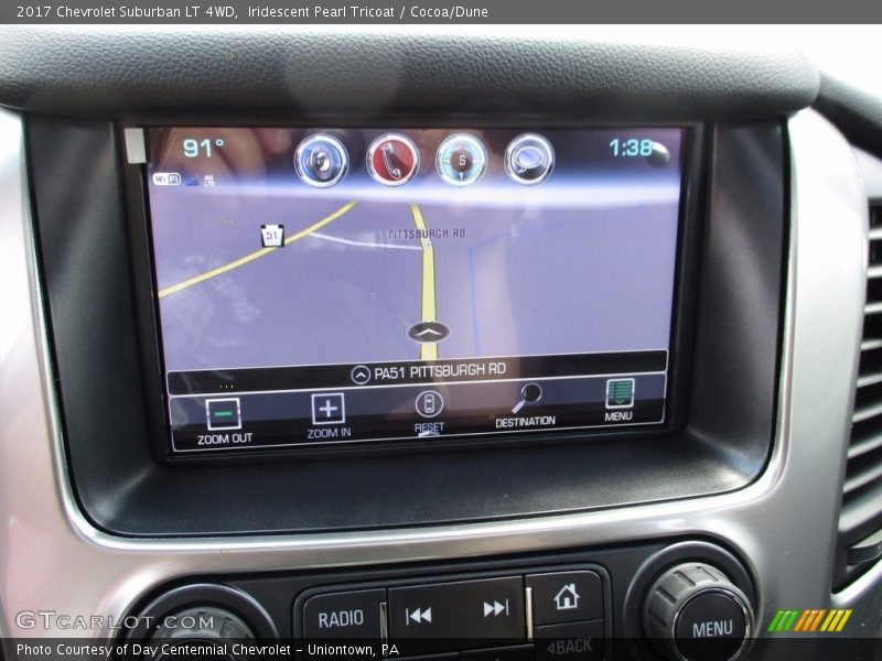 Iridescent Pearl Tricoat / Cocoa/Dune 2017 Chevrolet Suburban LT 4WD
