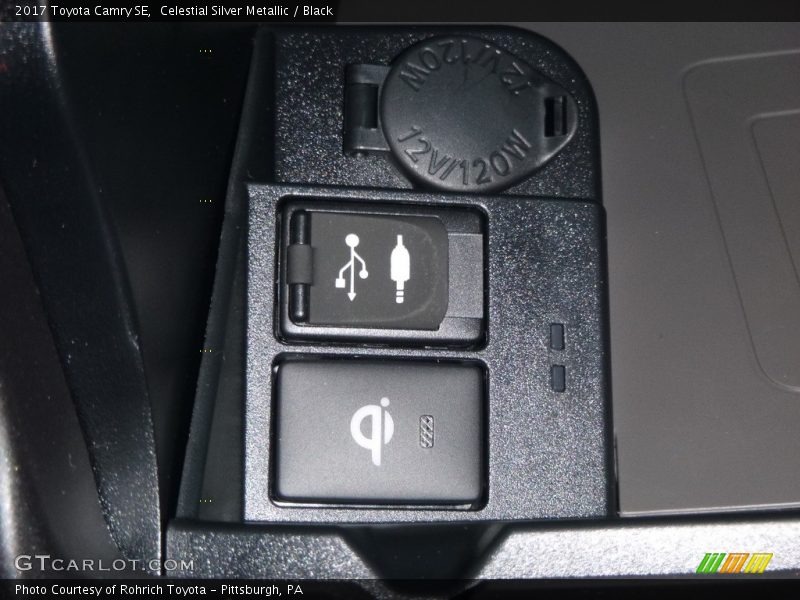 Celestial Silver Metallic / Black 2017 Toyota Camry SE