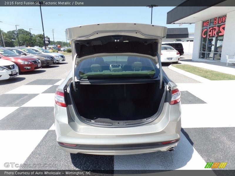 Tectonic Metallic / Dune 2016 Ford Fusion SE