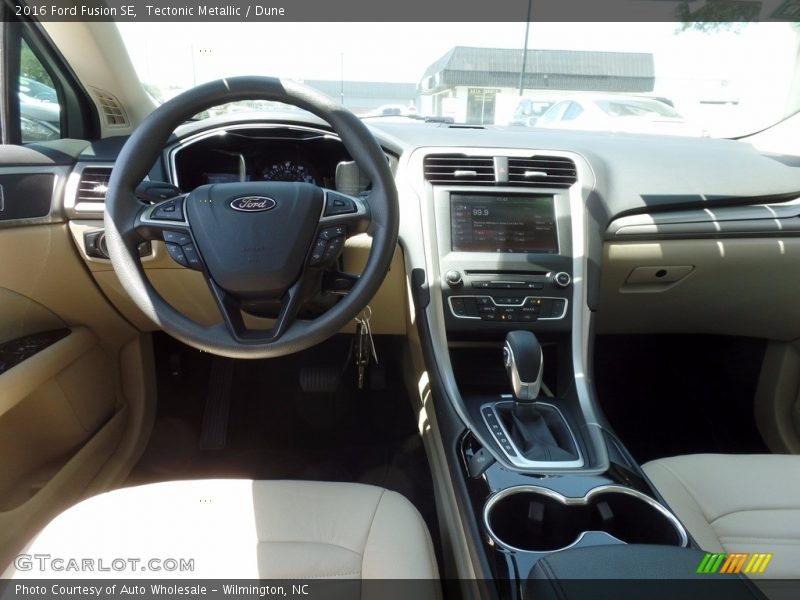 Tectonic Metallic / Dune 2016 Ford Fusion SE