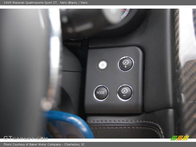 Nero (Black) / Nero 2006 Maserati Quattroporte Sport GT