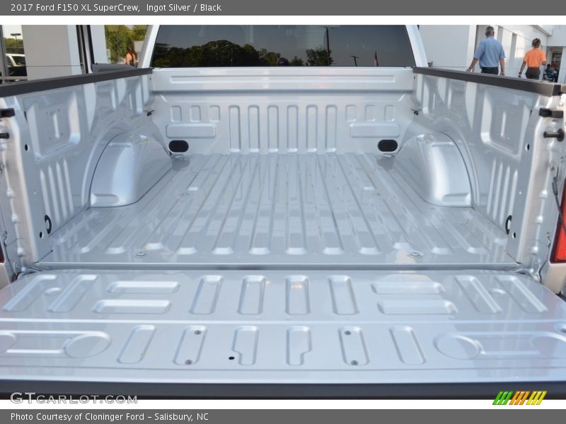 Ingot Silver / Black 2017 Ford F150 XL SuperCrew