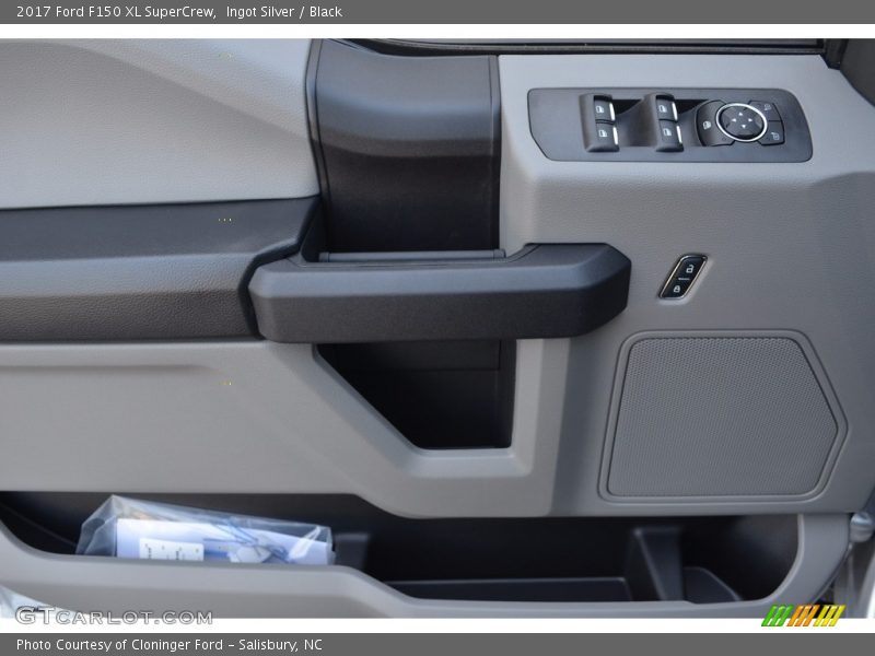 Ingot Silver / Black 2017 Ford F150 XL SuperCrew