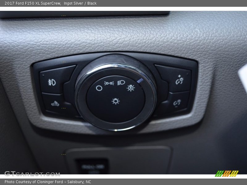 Ingot Silver / Black 2017 Ford F150 XL SuperCrew
