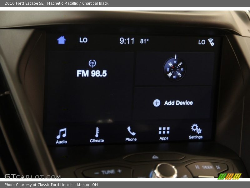 Magnetic Metallic / Charcoal Black 2016 Ford Escape SE