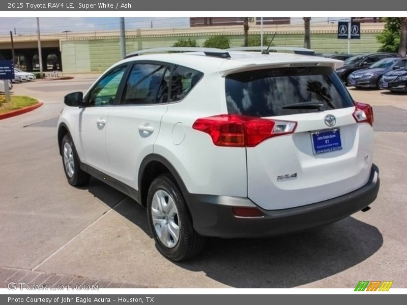 Super White / Ash 2015 Toyota RAV4 LE