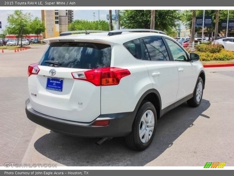 Super White / Ash 2015 Toyota RAV4 LE
