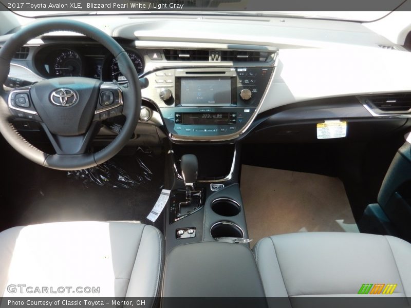 Blizzard Pearl White / Light Gray 2017 Toyota Avalon XLE