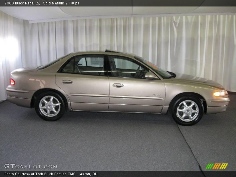 Gold Metallic / Taupe 2000 Buick Regal LS