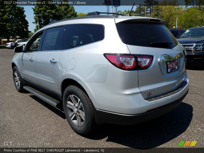 Silver Ice Metallic / Ebony 2017 Chevrolet Traverse LT