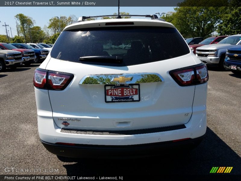 Summit White / Ebony 2017 Chevrolet Traverse LT