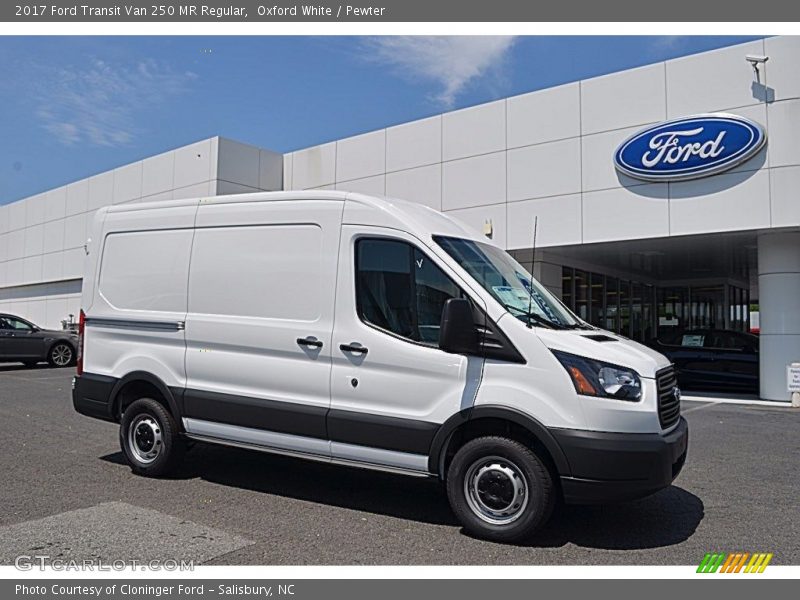 Oxford White / Pewter 2017 Ford Transit Van 250 MR Regular