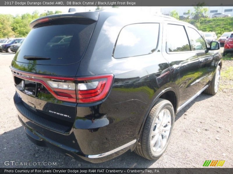 DB Black Crystal / Black/Light Frost Beige 2017 Dodge Durango Citadel AWD