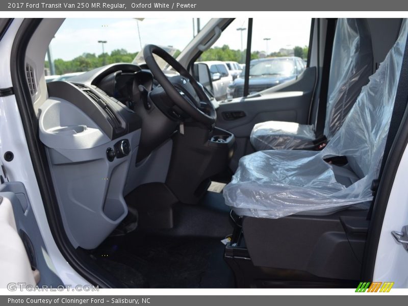 Oxford White / Pewter 2017 Ford Transit Van 250 MR Regular