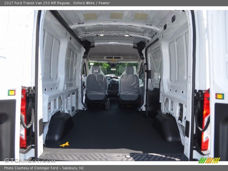 Oxford White / Pewter 2017 Ford Transit Van 250 MR Regular