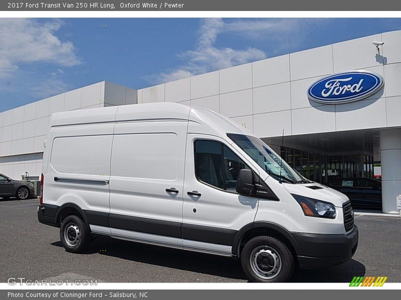 Front 3/4 View of 2017 Transit Van 250 HR Long