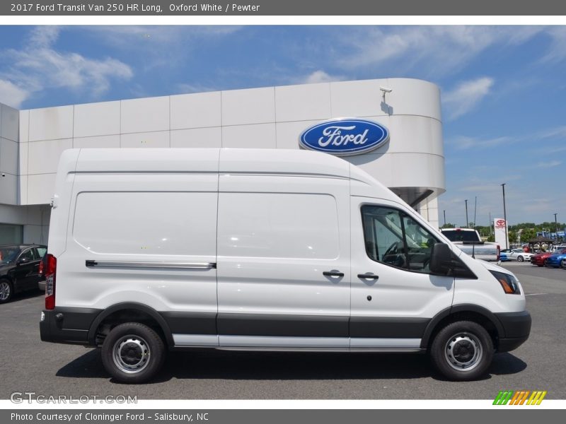  2017 Transit Van 250 HR Long Oxford White