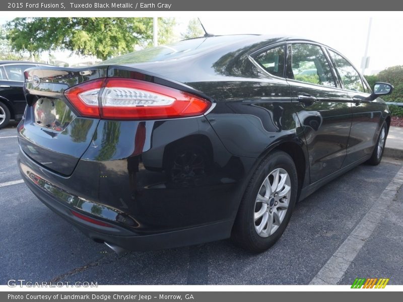 Tuxedo Black Metallic / Earth Gray 2015 Ford Fusion S