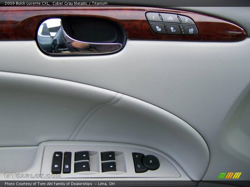 Cyber Gray Metallic / Titanium 2009 Buick Lucerne CXL