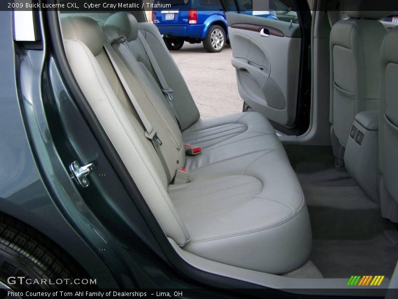 Cyber Gray Metallic / Titanium 2009 Buick Lucerne CXL