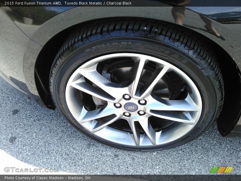 Tuxedo Black Metallic / Charcoal Black 2015 Ford Fusion Titanium AWD