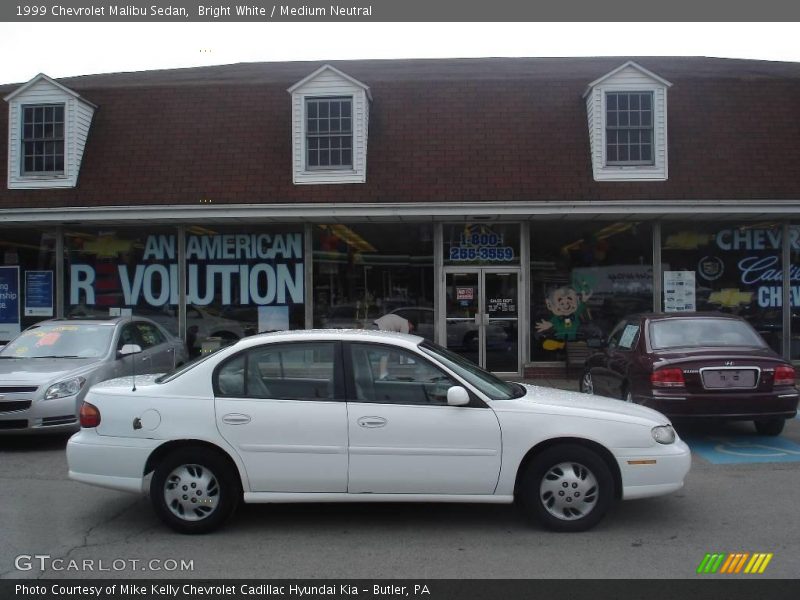 Bright White / Medium Neutral 1999 Chevrolet Malibu Sedan