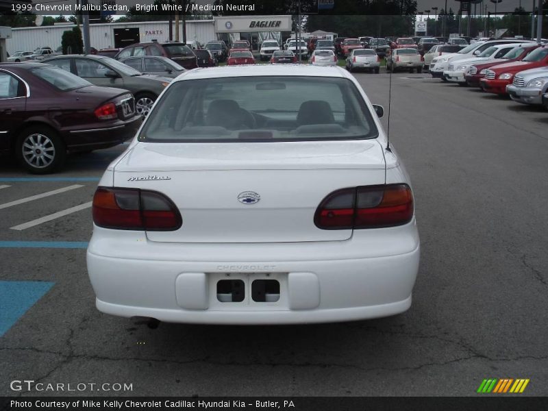 Bright White / Medium Neutral 1999 Chevrolet Malibu Sedan