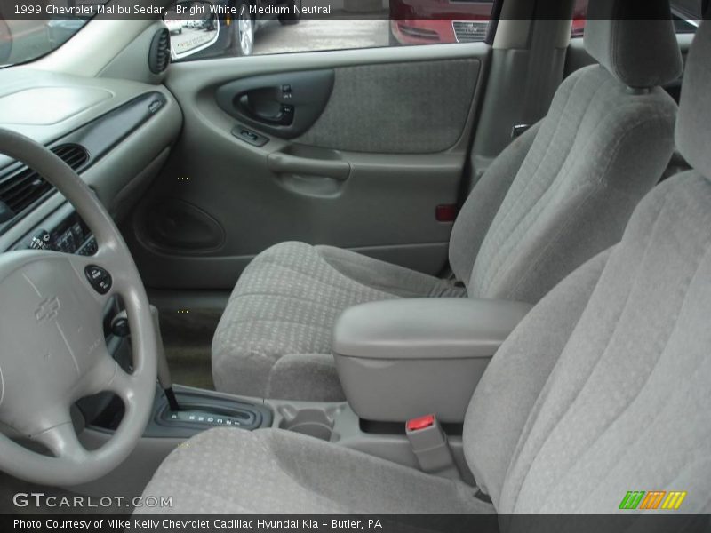 Bright White / Medium Neutral 1999 Chevrolet Malibu Sedan