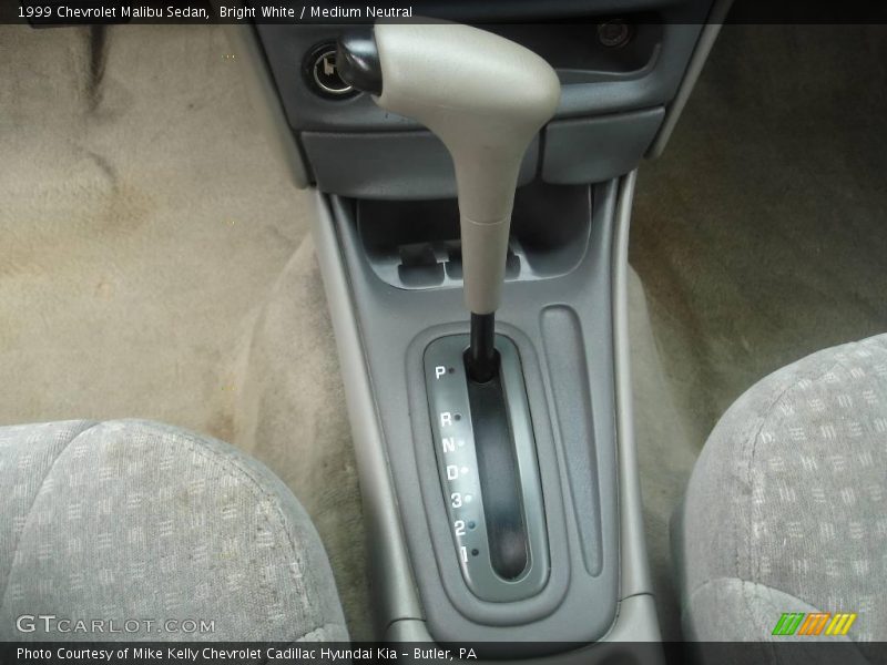 Bright White / Medium Neutral 1999 Chevrolet Malibu Sedan