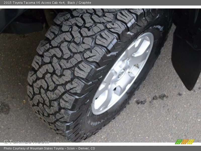 Black / Graphite 2015 Toyota Tacoma V6 Access Cab 4x4