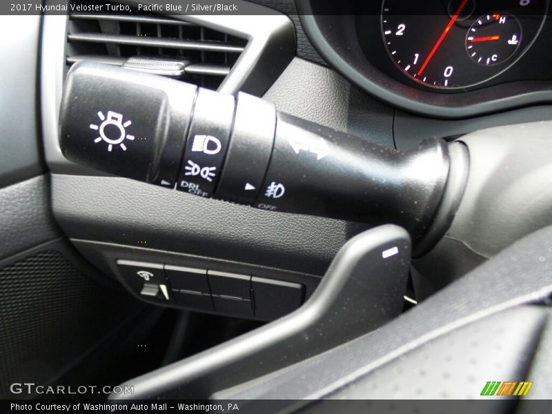 Pacific Blue / Silver/Black 2017 Hyundai Veloster Turbo