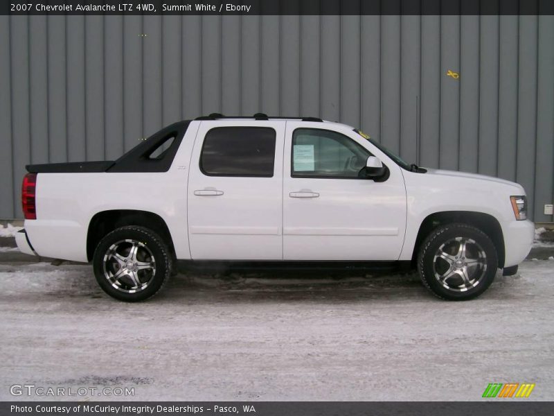 Summit White / Ebony 2007 Chevrolet Avalanche LTZ 4WD