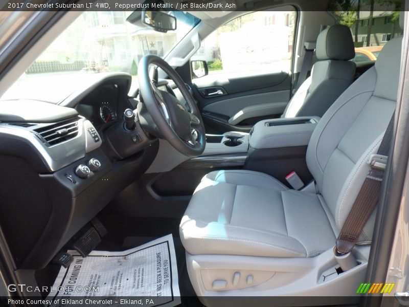 Pepperdust Metallic / Jet Black/Dark Ash 2017 Chevrolet Suburban LT 4WD