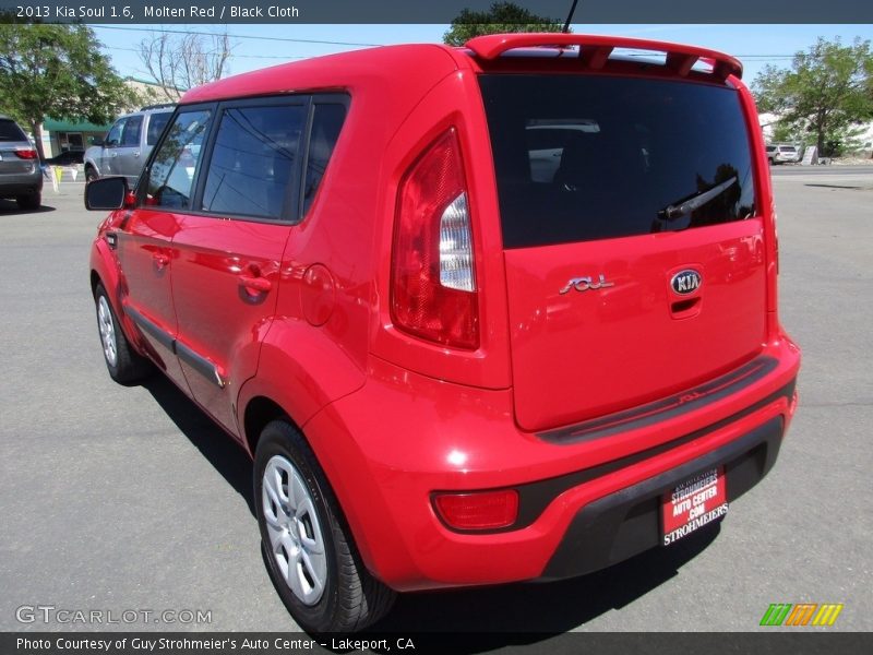 Molten Red / Black Cloth 2013 Kia Soul 1.6
