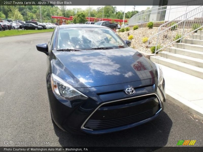 Abyss / Mid-Blue Black 2017 Toyota Yaris iA