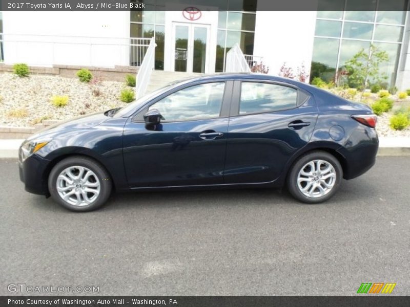 Abyss / Mid-Blue Black 2017 Toyota Yaris iA