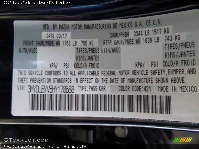 Abyss / Mid-Blue Black 2017 Toyota Yaris iA