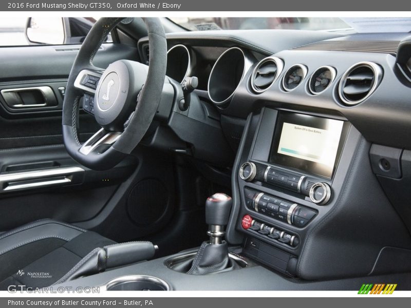 Oxford White / Ebony 2016 Ford Mustang Shelby GT350