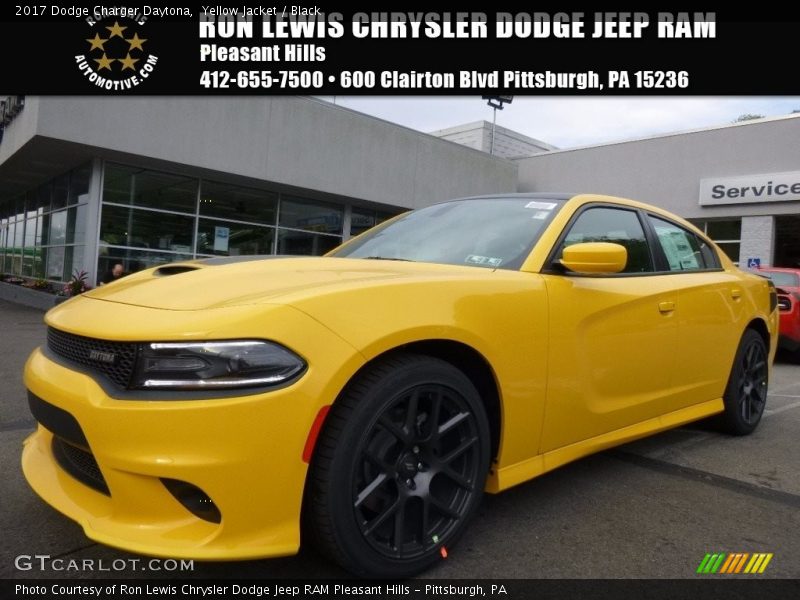 Yellow Jacket / Black 2017 Dodge Charger Daytona