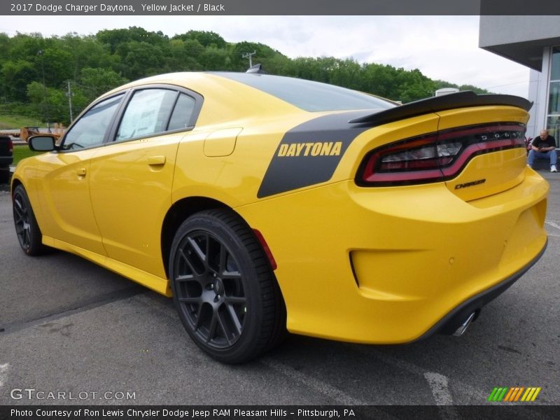 Yellow Jacket / Black 2017 Dodge Charger Daytona