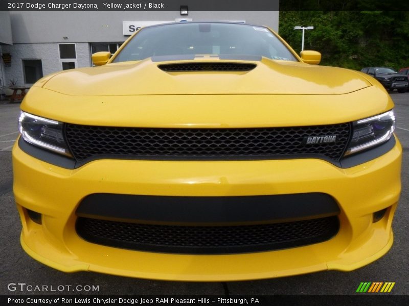 Yellow Jacket / Black 2017 Dodge Charger Daytona