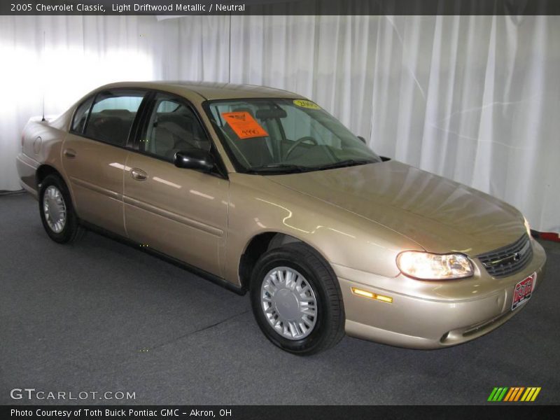 Light Driftwood Metallic / Neutral 2005 Chevrolet Classic