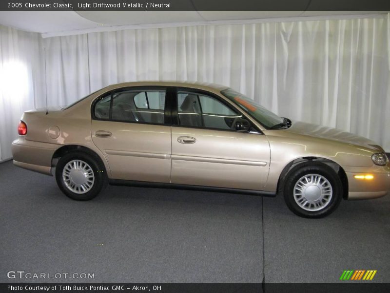 Light Driftwood Metallic / Neutral 2005 Chevrolet Classic