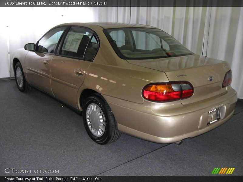 Light Driftwood Metallic / Neutral 2005 Chevrolet Classic