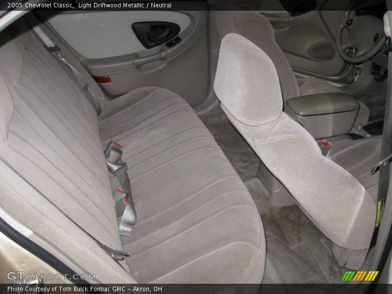 Light Driftwood Metallic / Neutral 2005 Chevrolet Classic